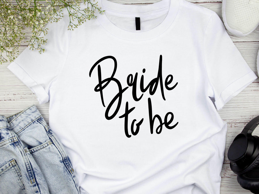 Bride to Be Shirt with Handwriting Font – Wedding T-Shirt – Bachelorette Party Tee – Bridal Shower Gift – Future Mrs Eng