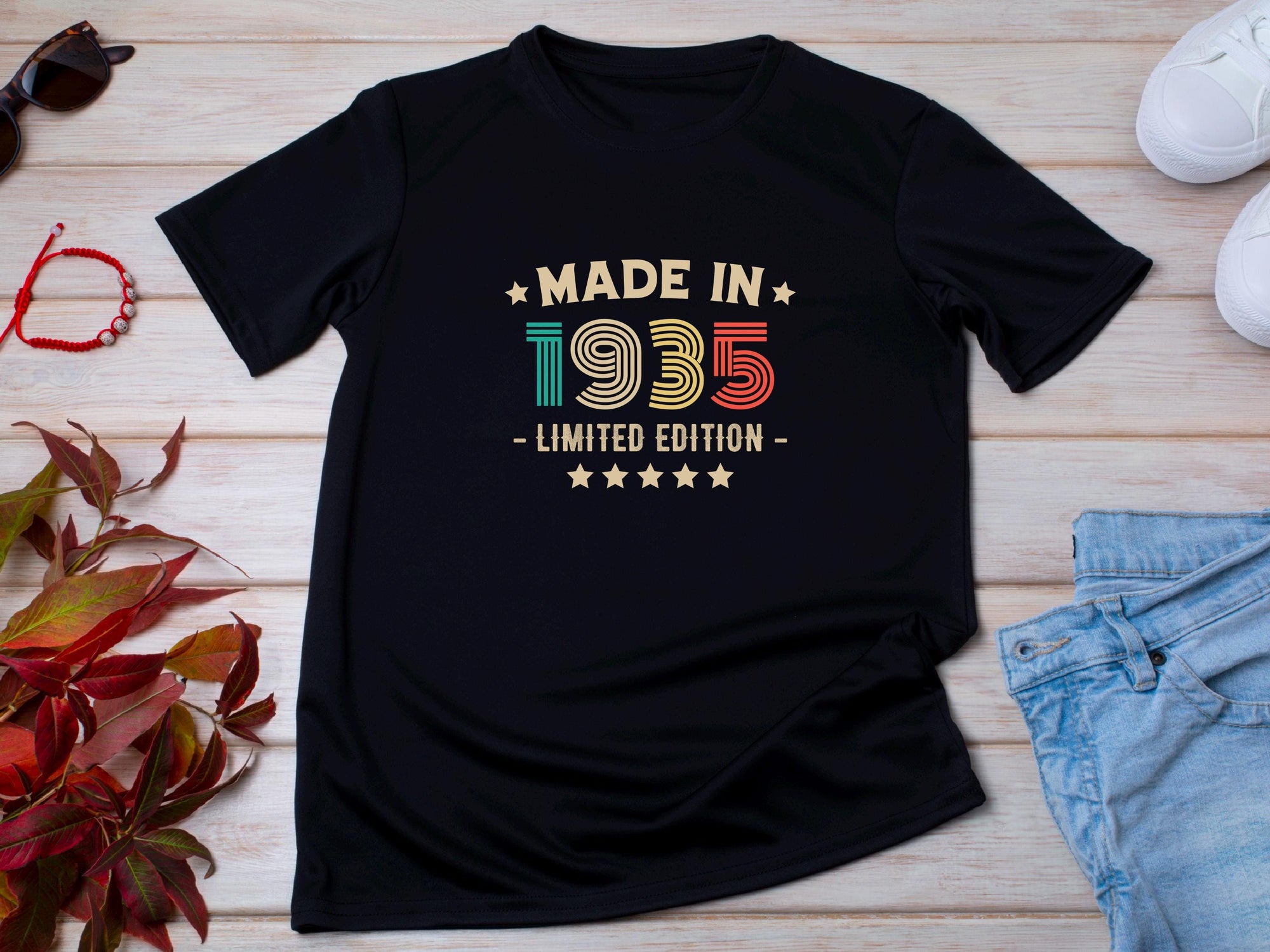 90th Birthday T-Shirt | Vintage 1935 Limited Edition | Funny 90th Gift for Men | Classic 90th Shirt for Him