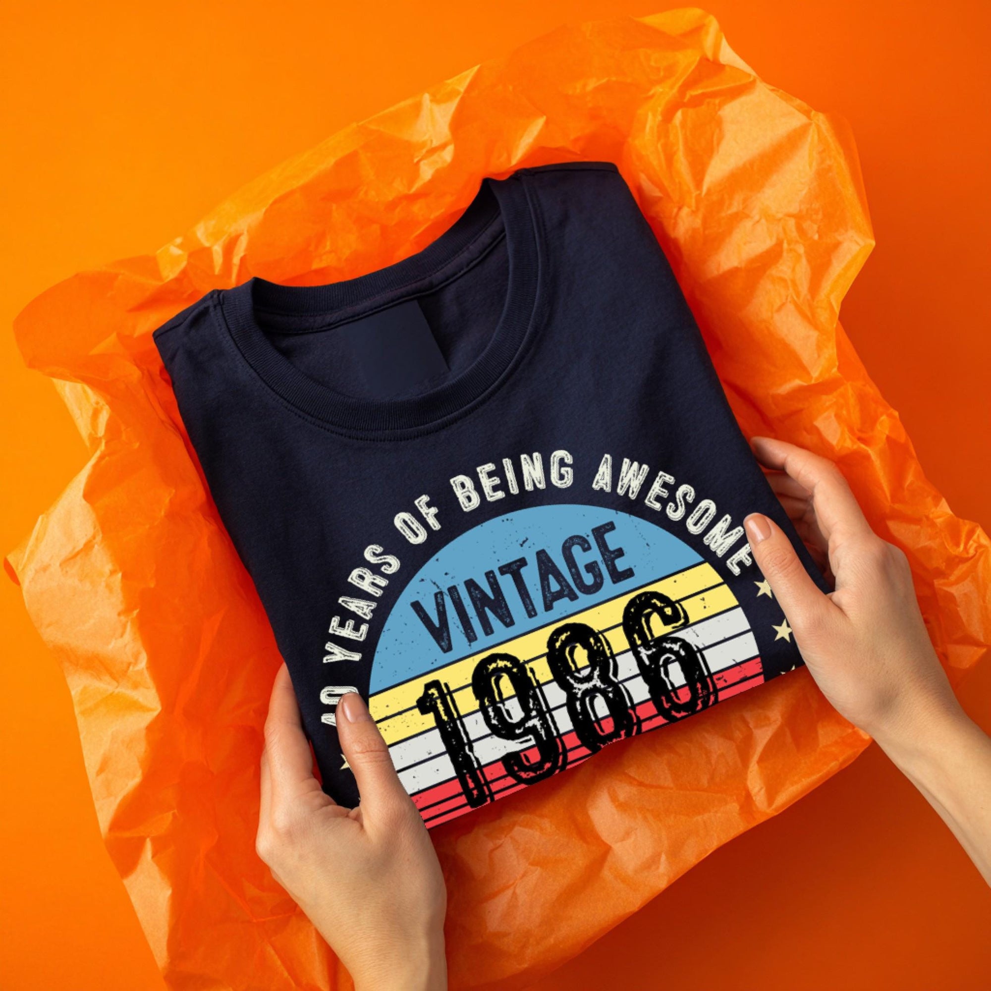 1986 40th Birthday T-Shirt | Funny 40th Gifts for Him and Her | Classic 40th T-Shirt for Men and Women
