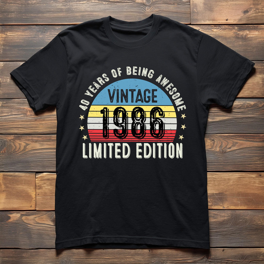 1986 40th Birthday T-Shirt | Funny 40th Gifts for Him and Her | Classic 40th T-Shirt for Men and Women