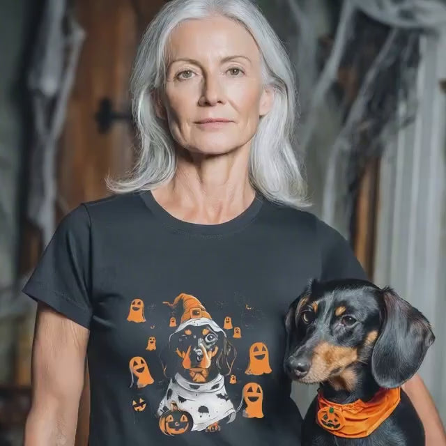 Halloween T-Shirt Dachshund Dog Halloween Shirt Pumpkin Bat Design Spooky Season Tee For Men Women & Kids